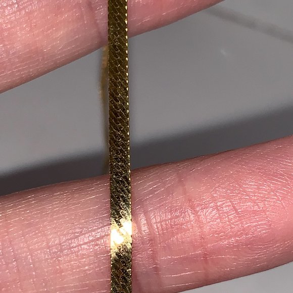 7" long 14 Kt Gold V Design Herringbone Bracelet - Picture 7 of 13